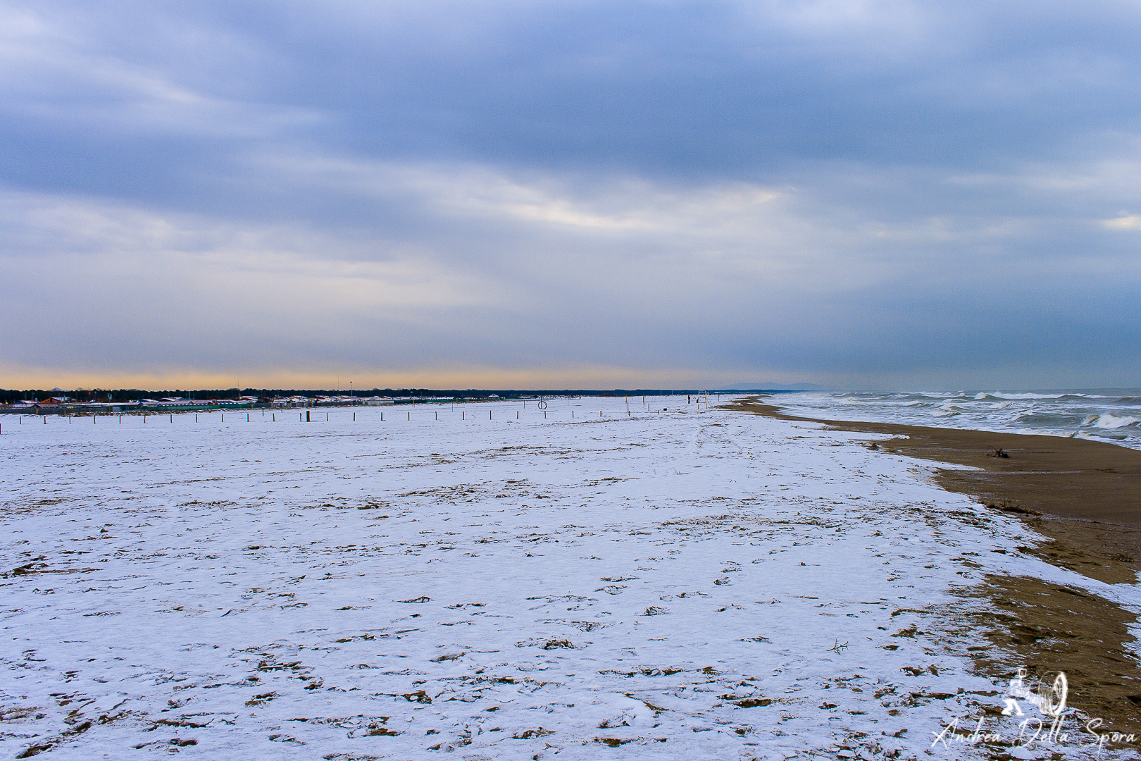 VIAREGGIO – IL MARE E LA NEVE