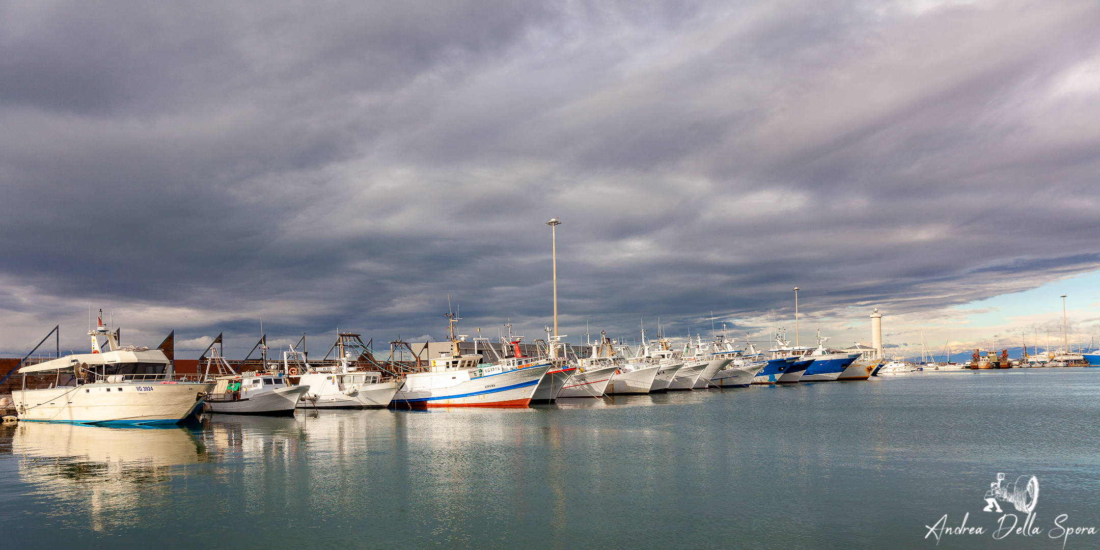 SCORCI DI VIAREGGIO – PESCHERECCI