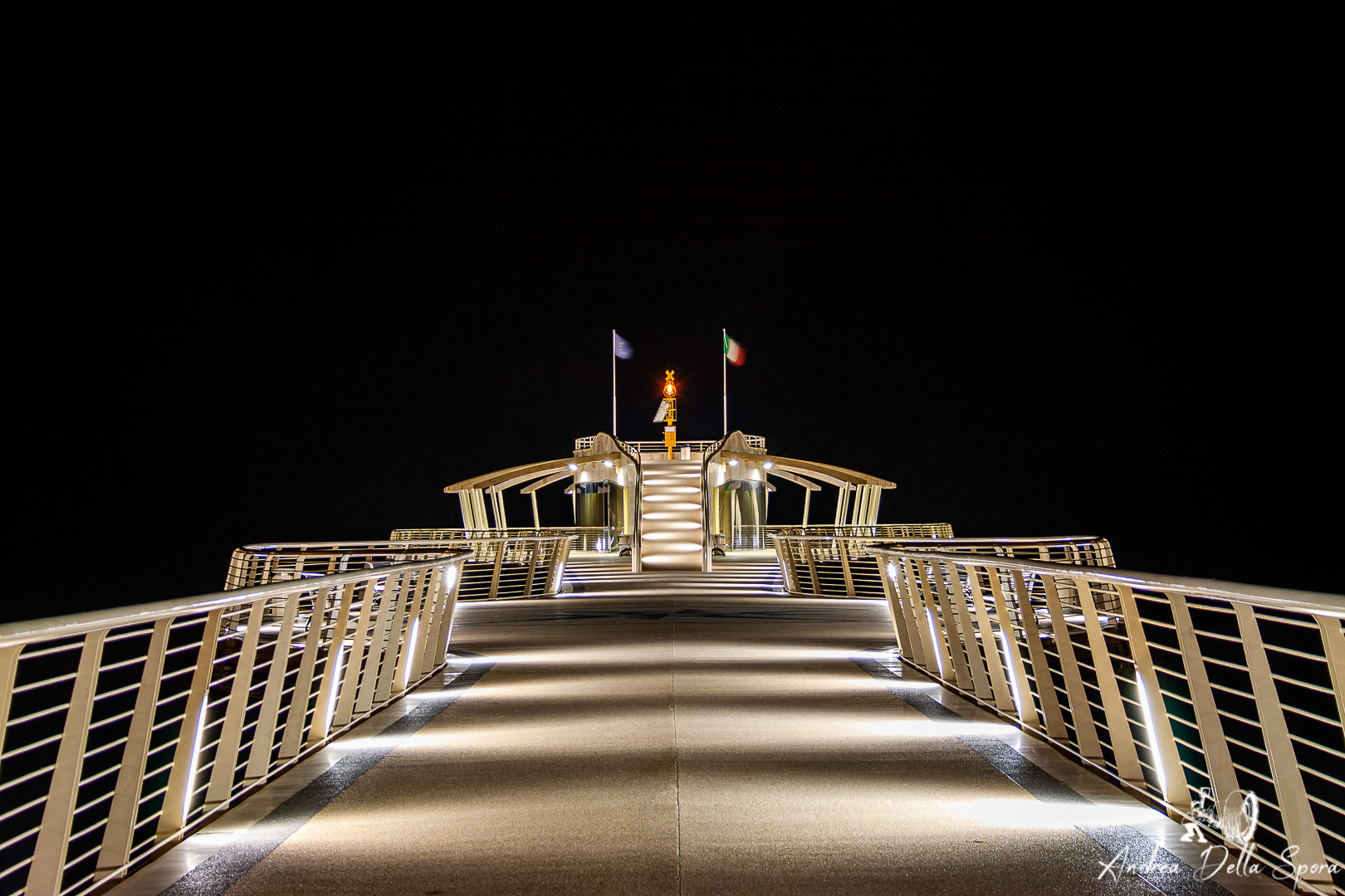 LUCI E OMBRE – PONTILE LIDO DI CAMAIORE