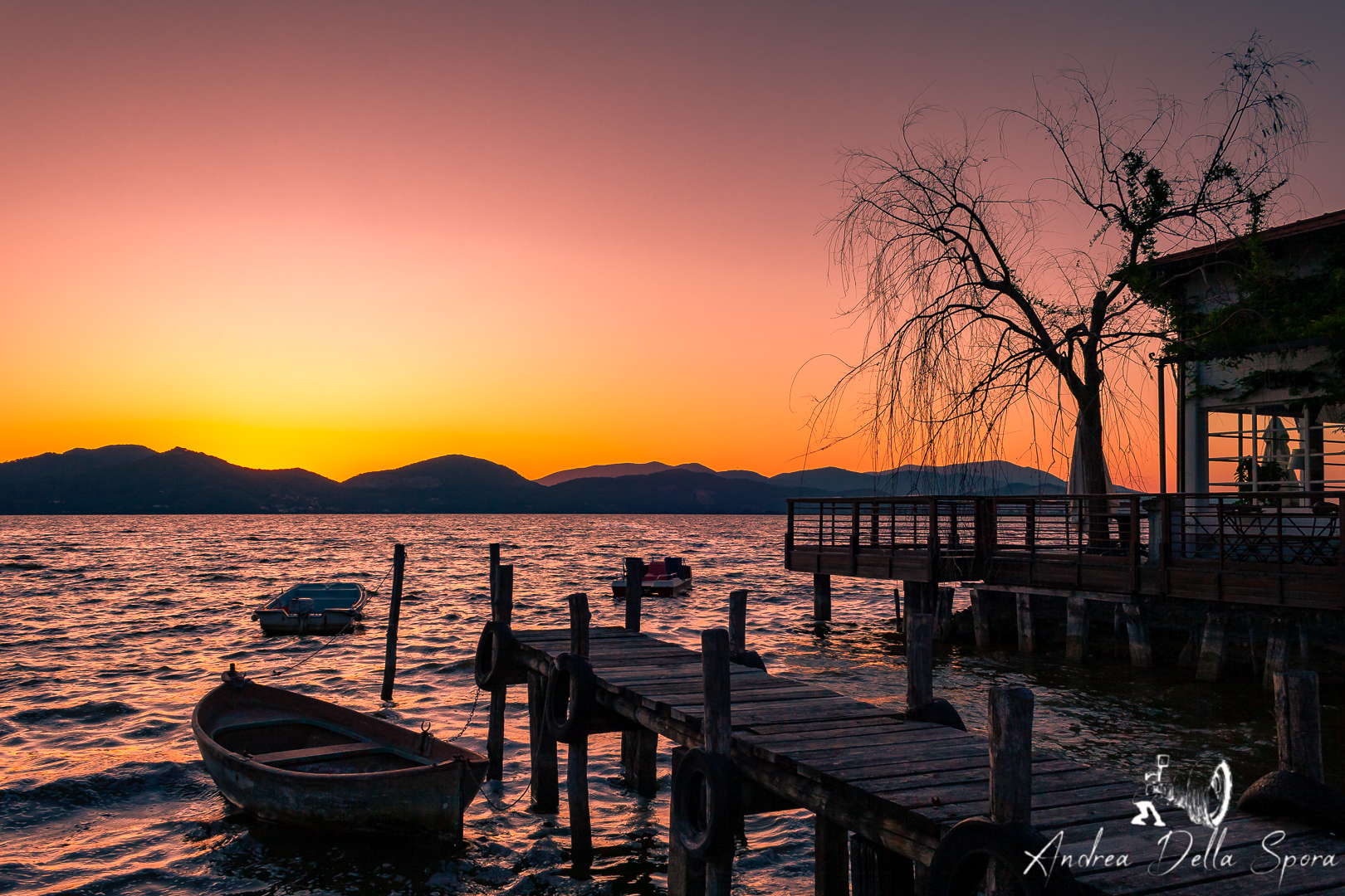 CALDO RISVEGLIO SUL LAGO DI MASSACIUCCOLI