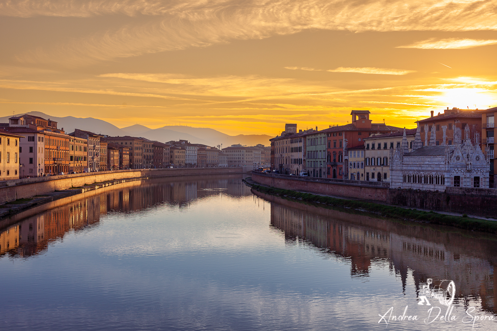 Pisa – Lungarni al mattino