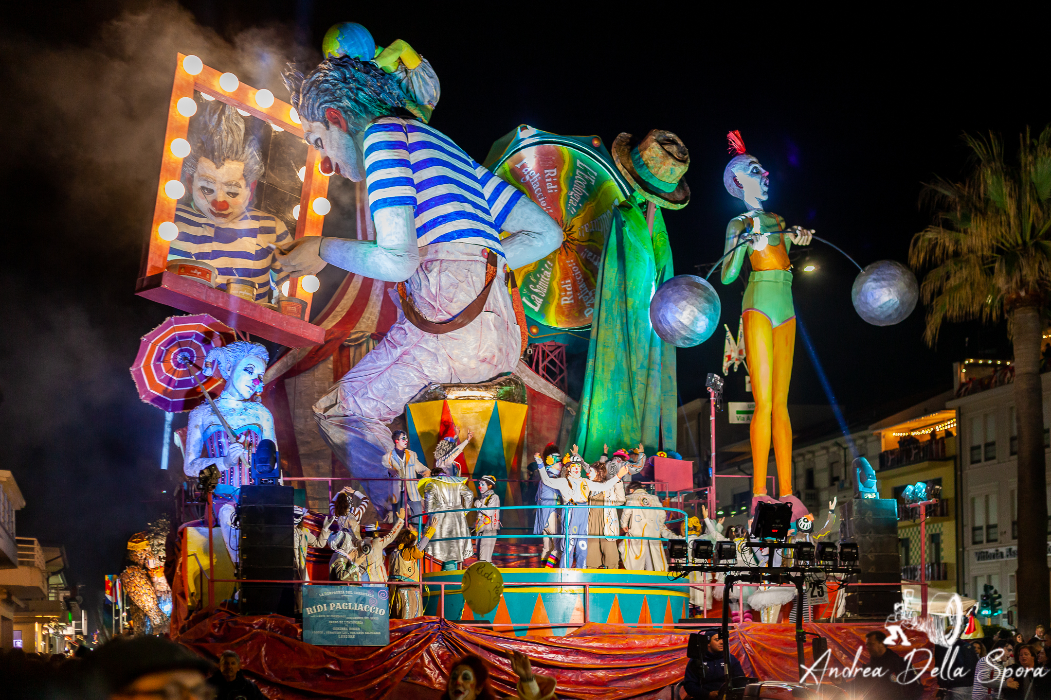 Il Carnevale di Viareggio compie 150 anni