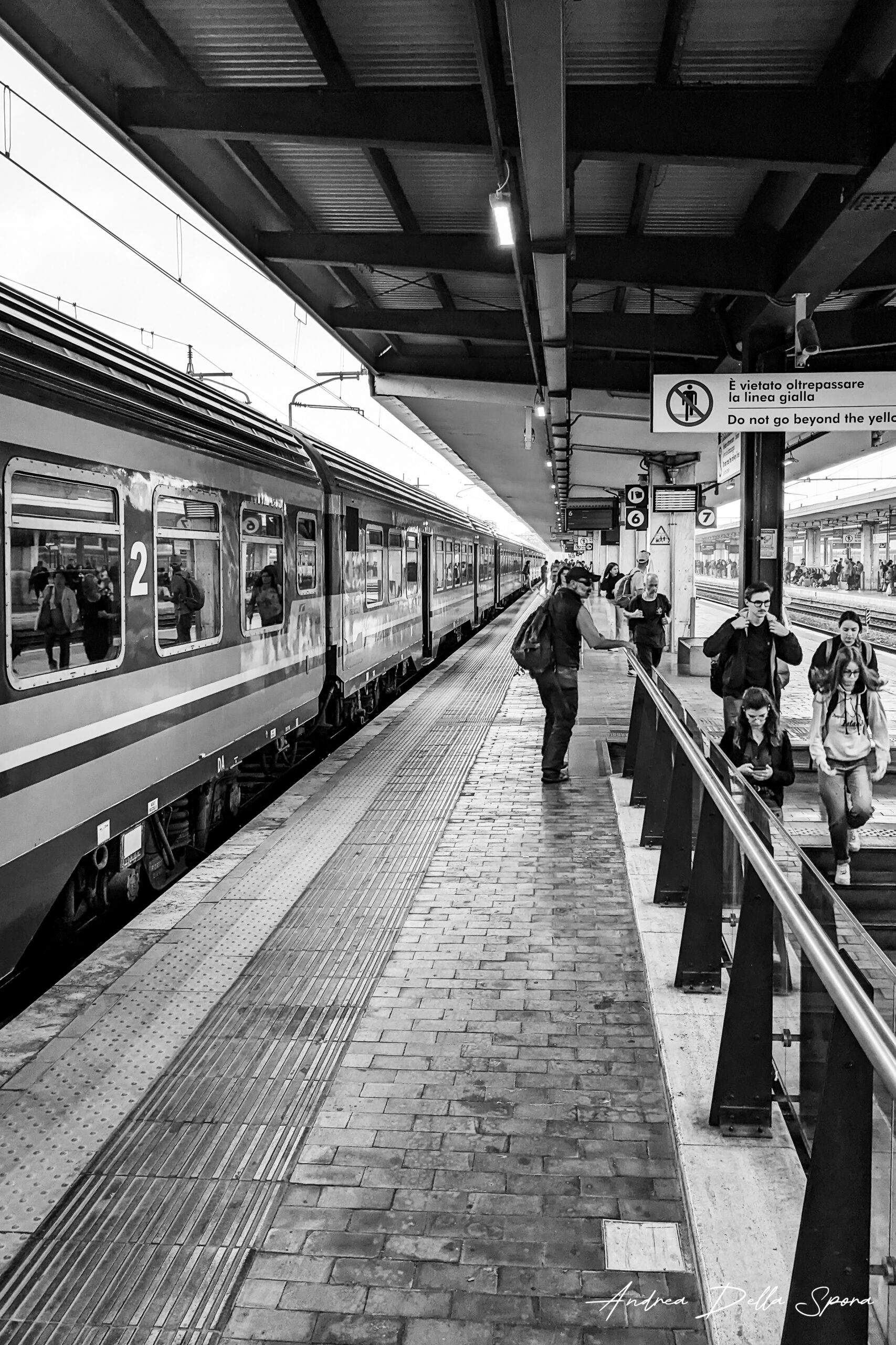 Gente che va – Pisa – Stazione Centrale
