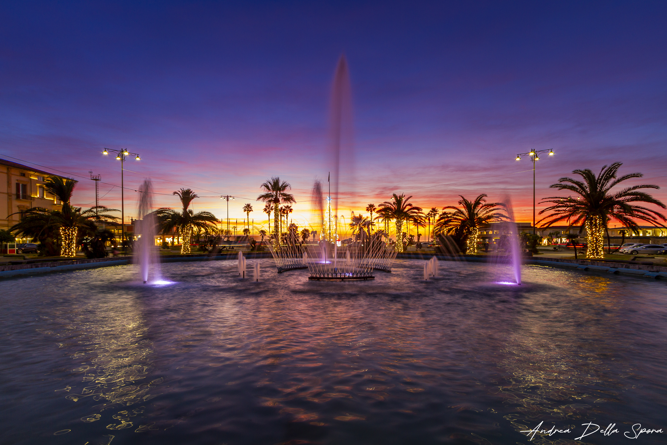 Viareggio – Piazza Mazzini al tramonto