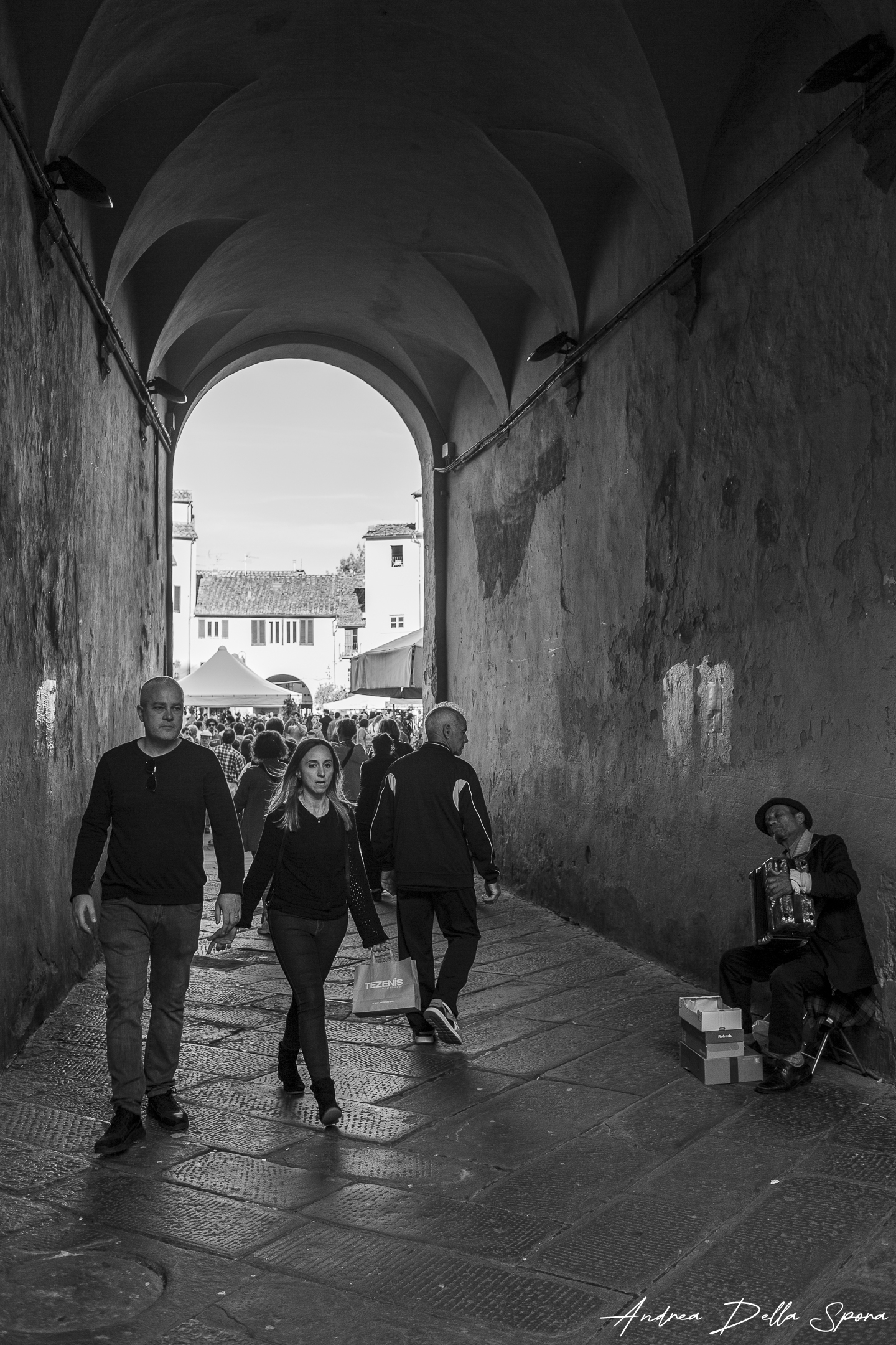 Lucca – Musicista di strada