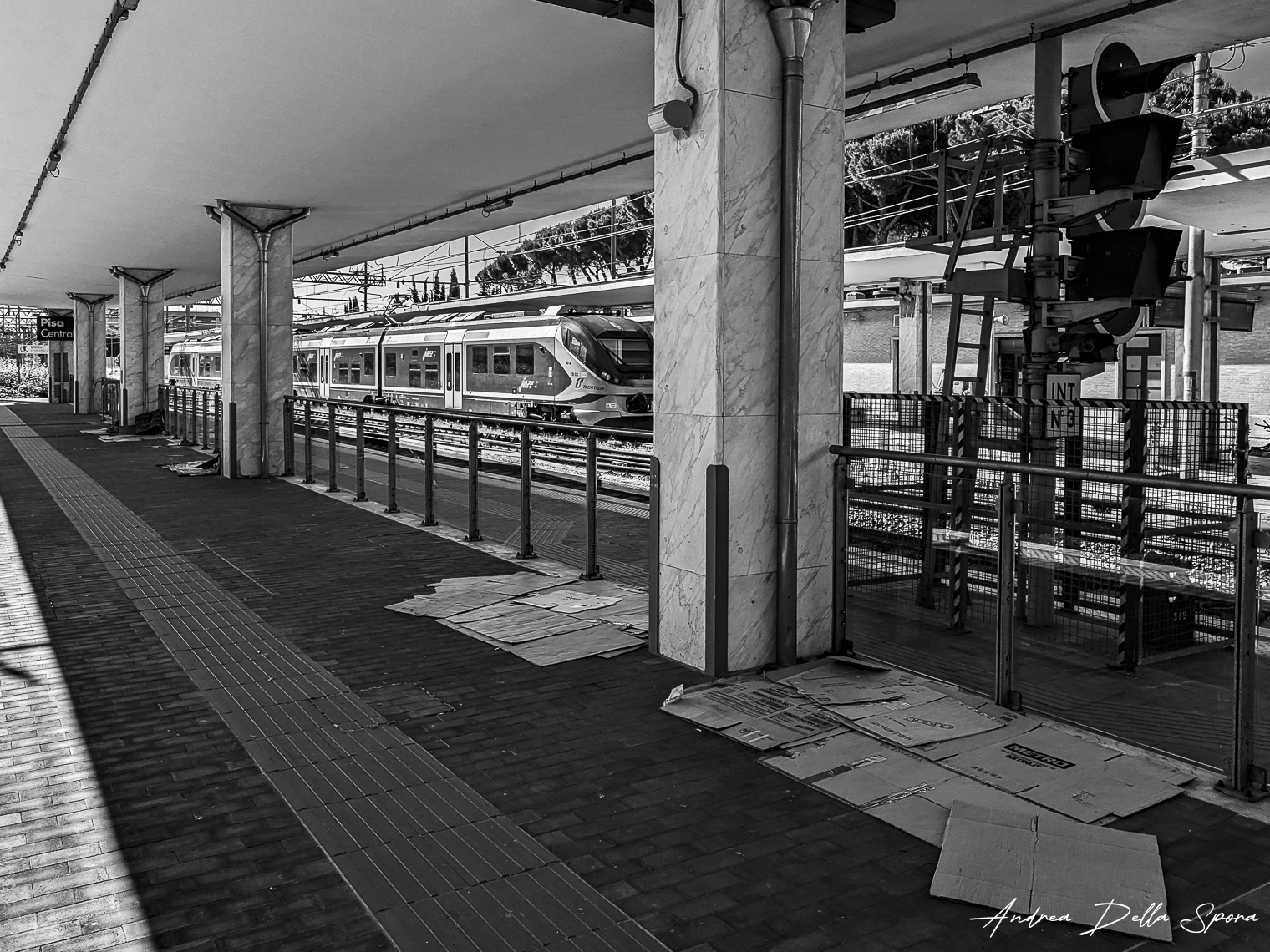 Pisa Centrale – Giacigli
