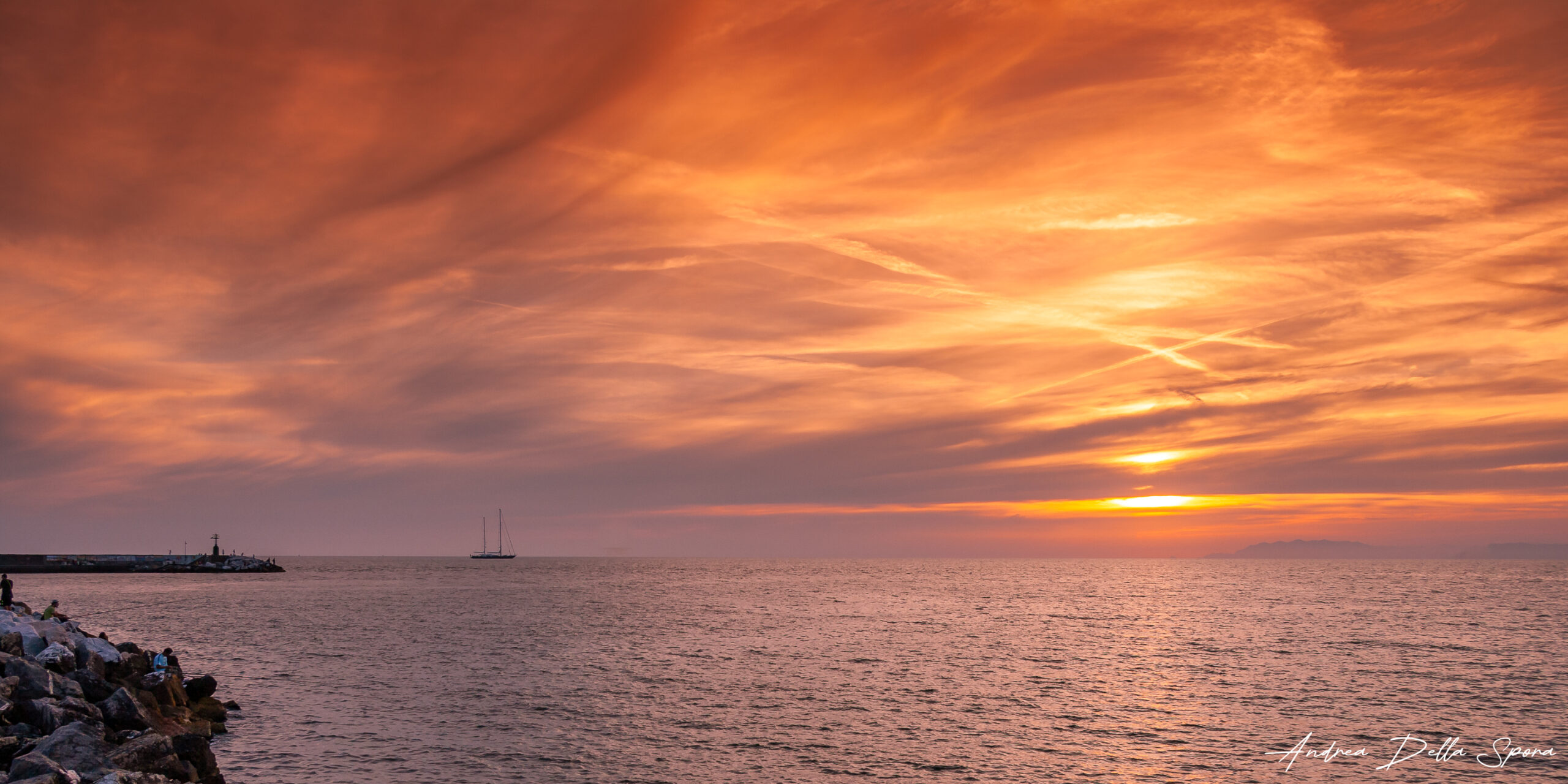 Navigando al tramonto